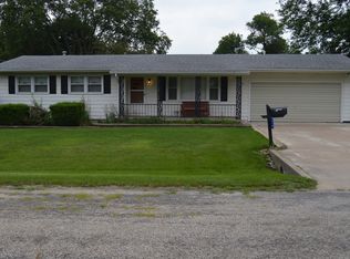 17 Imperial Dr, Streator, IL 61364