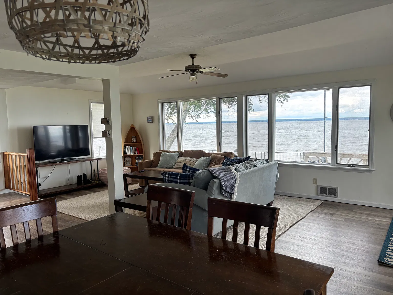 4 bed, 1992 sqft, $2,500 — Photo 3