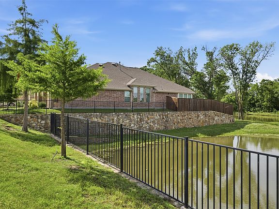 4th image of 5325 Riverwalk Pkwy