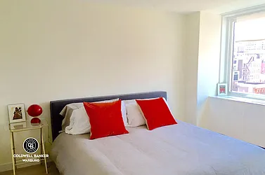 Rented by Coldwell Banker Warburg