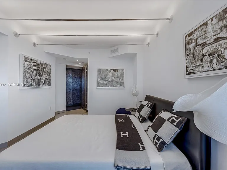 6365 Collins Ave #2301 — Photo 23