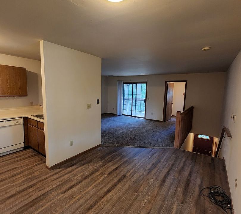 Badger Place Apartments 273 N Chicago Ave South Milwaukee WI Zillow