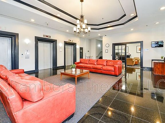 5th image of 1001 N Randolph St APT 723