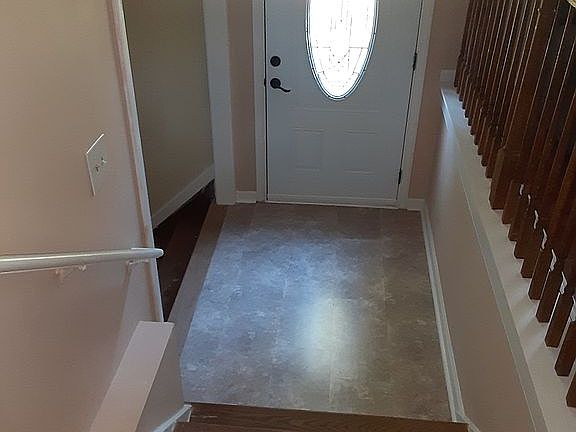 Foyer -hardwood stairs