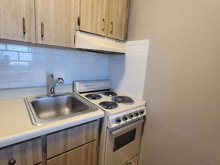 1700 Clinch Ave #614 — Photo 9
