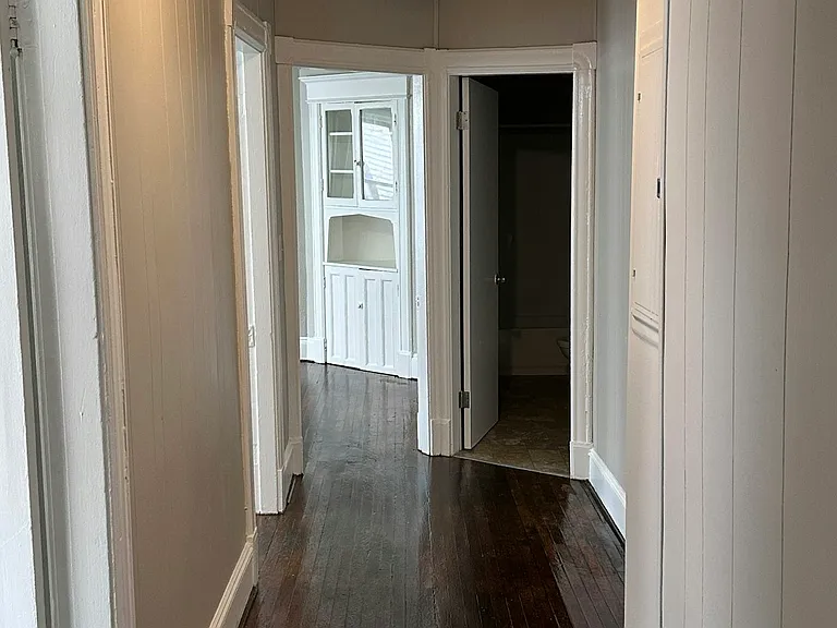 242 Fort Pleasant Ave #1L — Photo 5