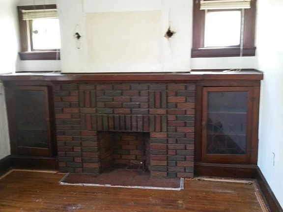 2nd image of 15002 Glendale Ave