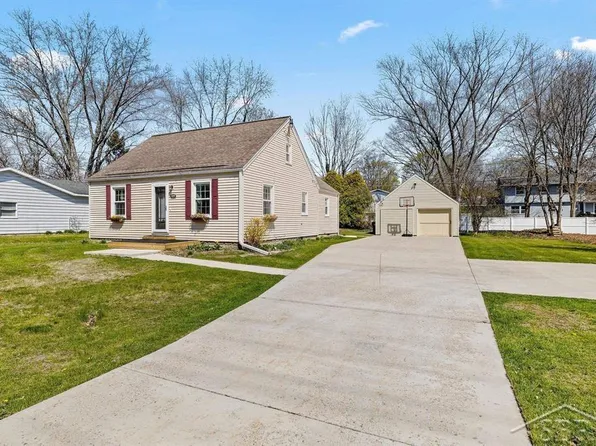 5200 Swede Ave, Midland, MI 48642