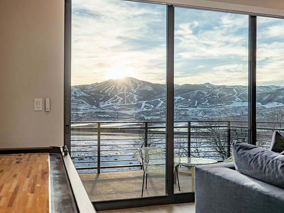 4th image of 848 E Klaim Dr Unit 5