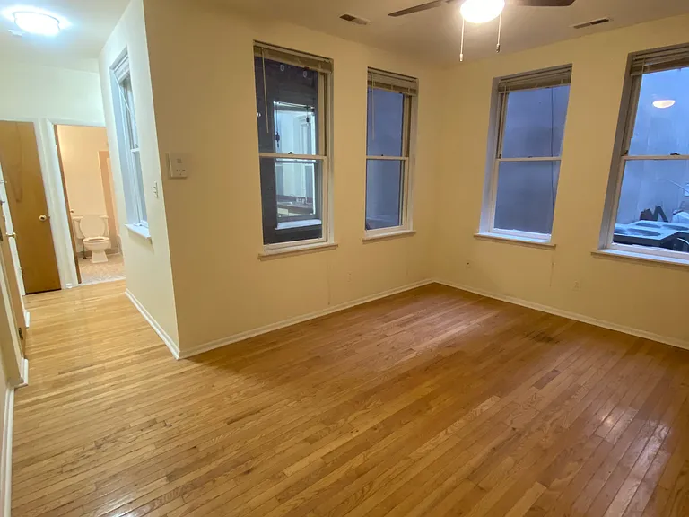 201 S 12th St #2C — Photo 2