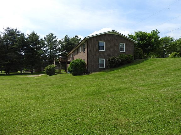 4th image of 142 Aldred Ln