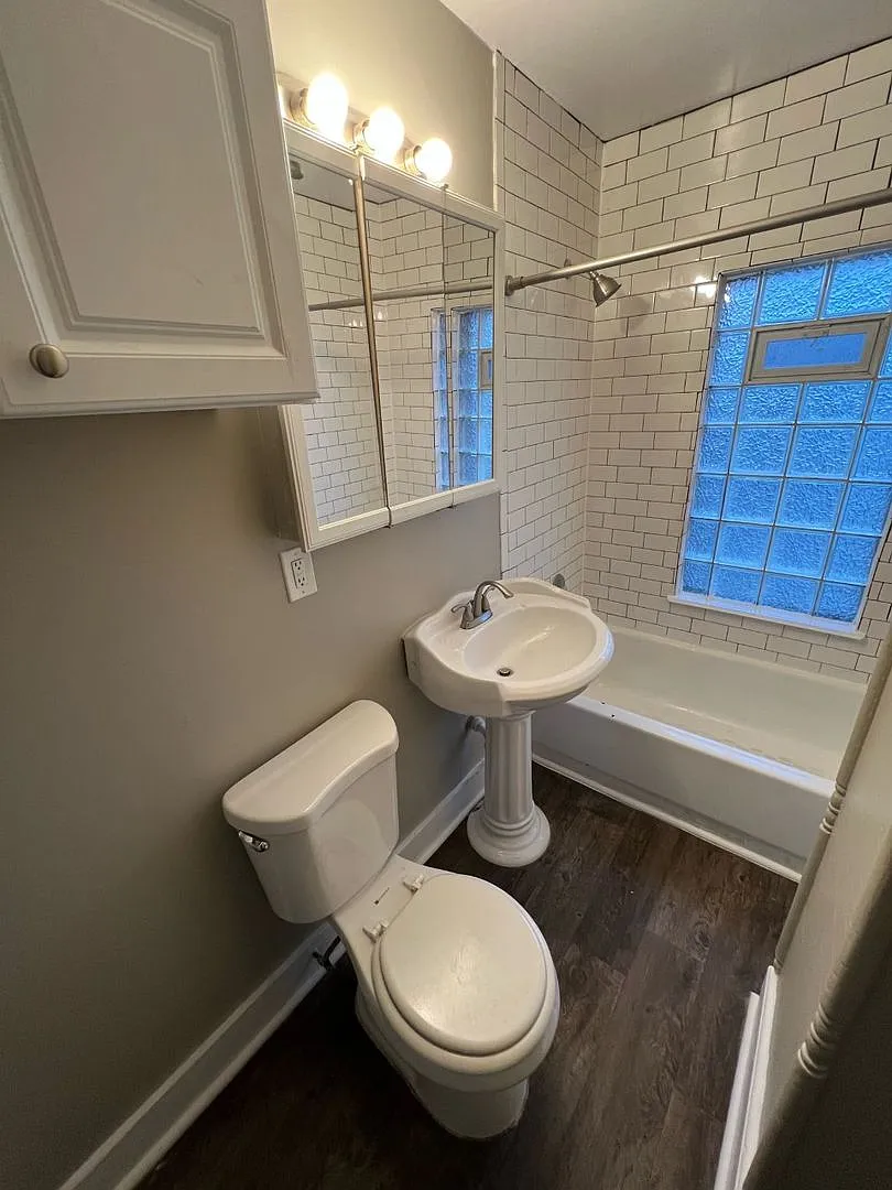 2846 N Holton St (4 Family) — Photo 3
