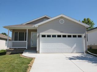 2211 W Miners Dr, Dunlap, IL 61525