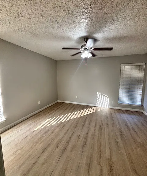 Langham Creek Apartments — Photo 16