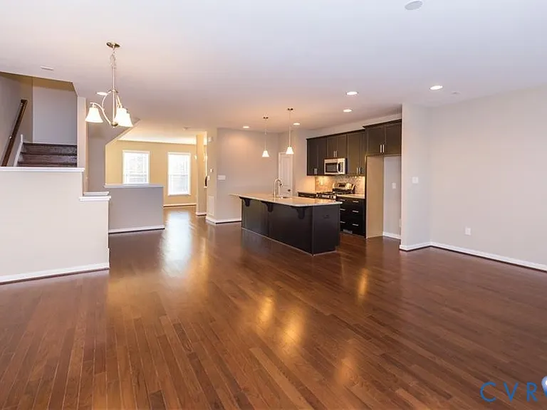 11443 Hayloft Ln — Photo 7