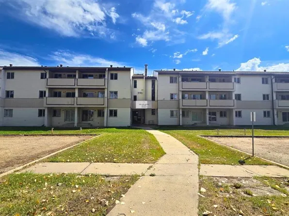 5117 44th St, High Prairie, AB