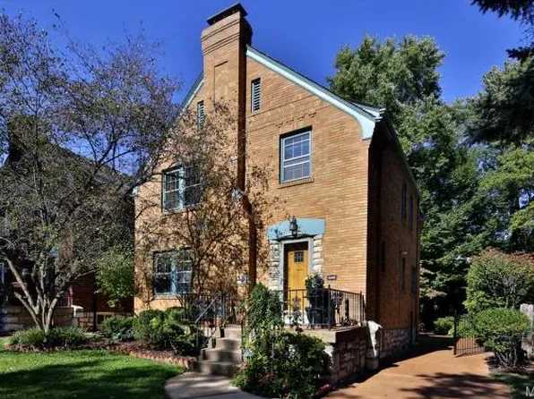 7307 Northmoor Dr, Saint Louis, MO 63105