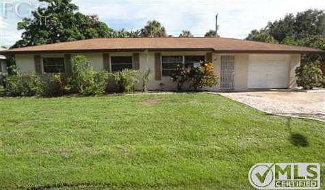 1st image of 345 Lakeview Dr