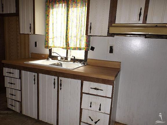 5th image of 1644 Tuna Drive