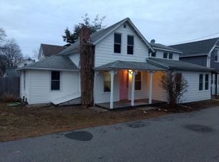 5 Pleasant St, Niantic, CT 06357