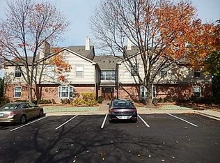 1760 Eastwood Ct APT 2, Schaumburg, IL 60195