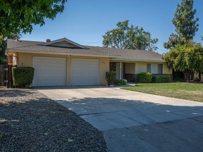 5513 N 7th St, Fresno, CA, 93710