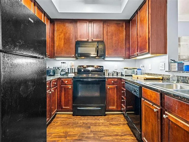 1752 Pryor Rd SW #309 — Photo 8