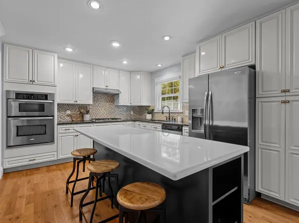 4113 Windsor Pl, Raleigh, NC 27609
