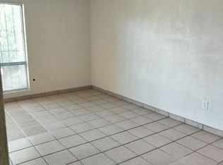 220 Stilwell Dr NE #C, Albuquerque, NM 87112