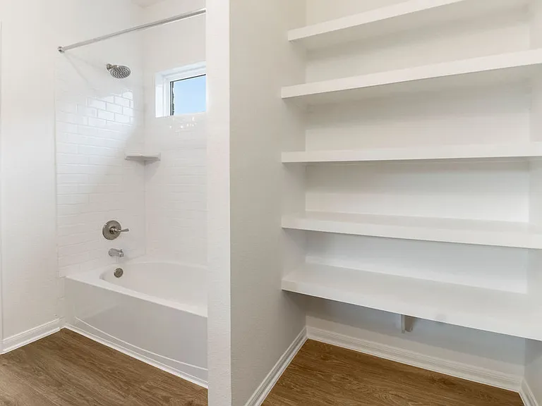 405 Magnolia Ln — Photo 9