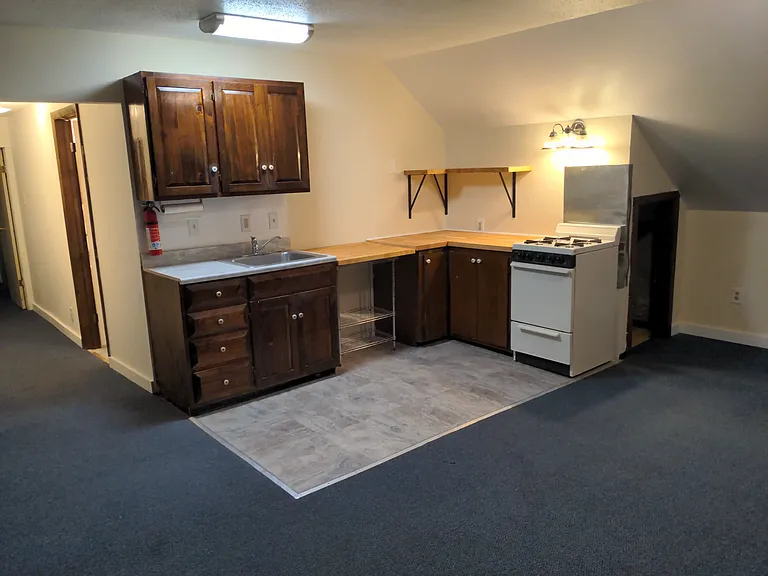 4 Mechanic St #B3 — Photo 28