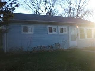 1st image of 4562 Lotus Dr