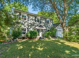 2930 Evergreen Ln, Aurora, IL 60502