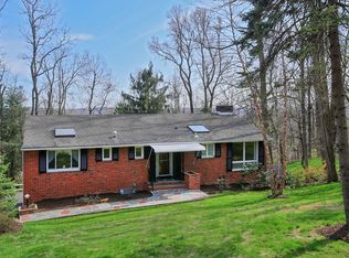 421 Long Hill Rd, Gillette, NJ 07933