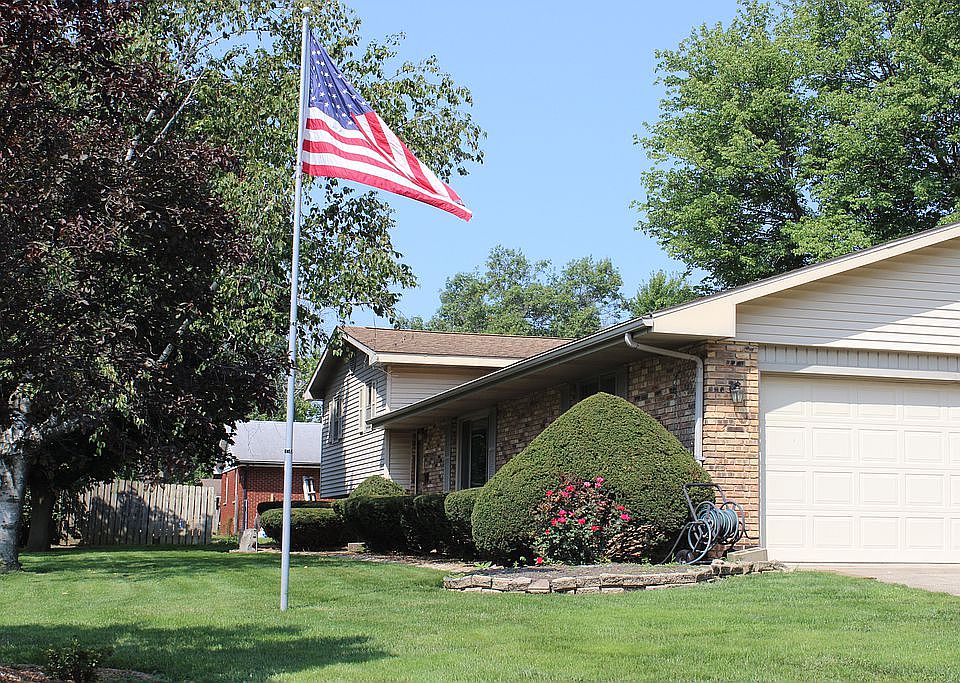 1457 Steven Dr, Rantoul, IL 61866 Zillow