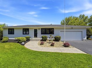 5495 Irish Rd, North Tonawanda, NY 14120