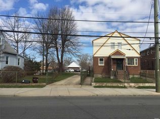 165-21 Union Tpke, Fresh Meadows, NY 11366