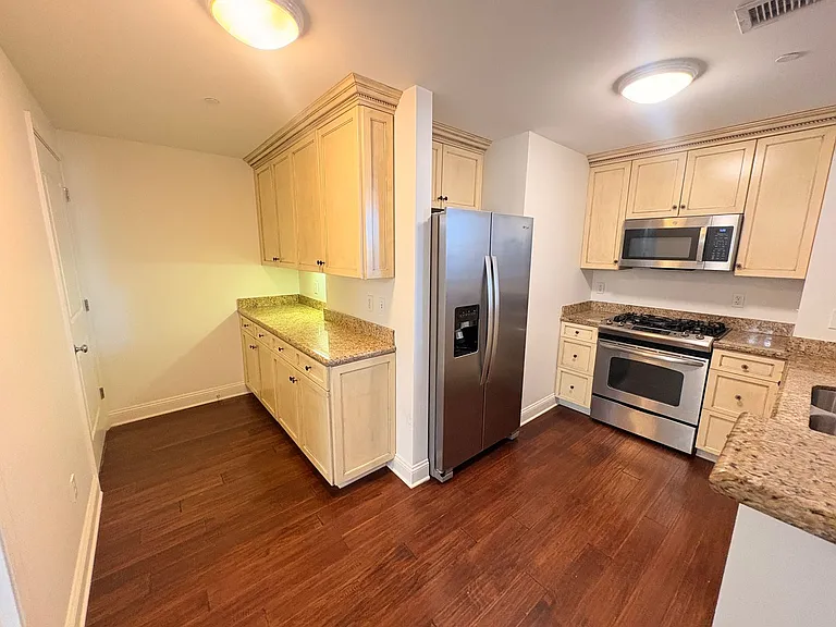 127 Madison Ave #701 — Photo 13
