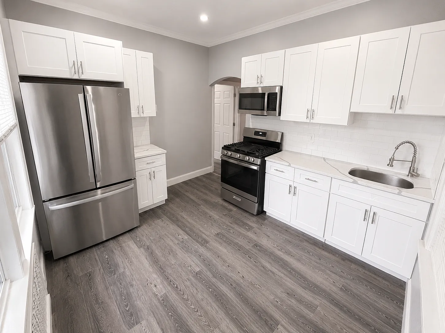3 bed, $2,600 — Photo 1