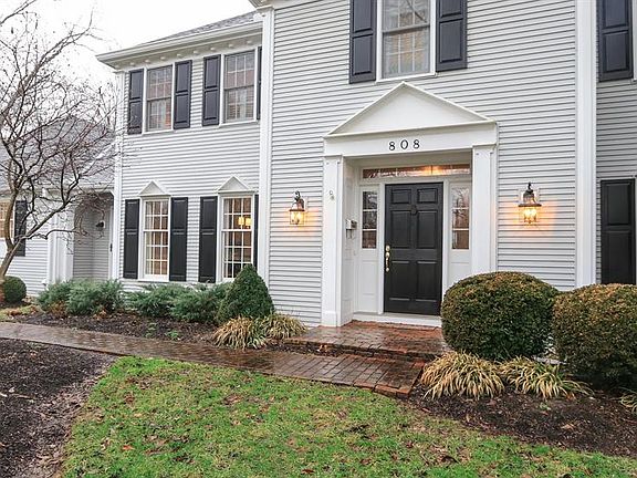 2nd image of 808 Elm Ave