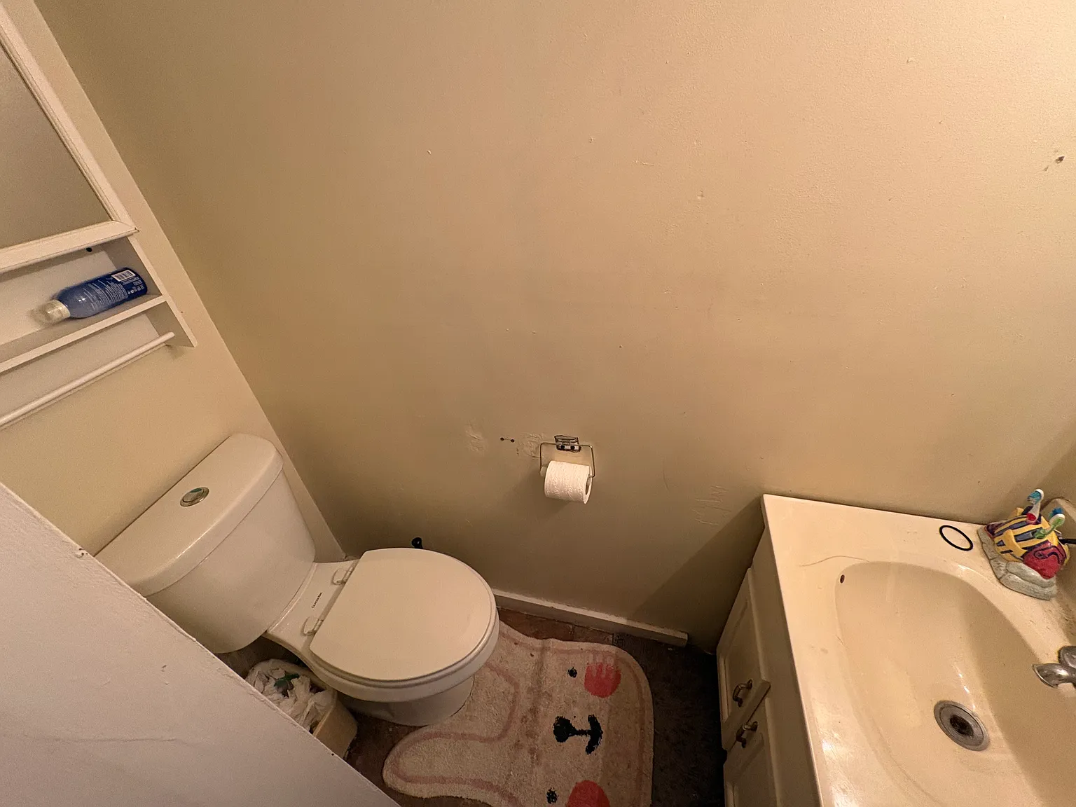 4 bed, 1.5 bath, 1200 sqft, $2,300 — Photo 1