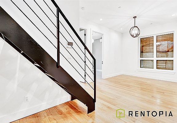 5th image of 922 Dekalb Ave #3C