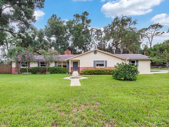 708 Montreville Ave