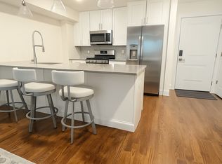 402 N Front St #8, Philadelphia, PA 19123