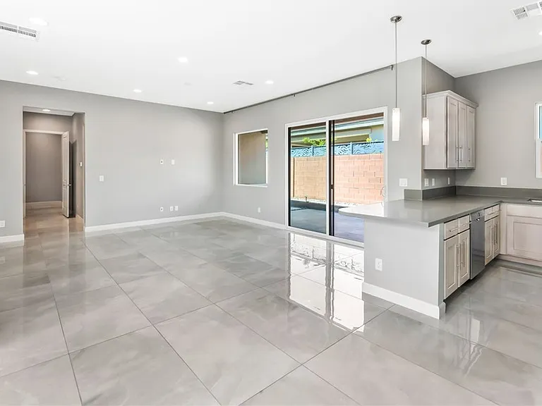 8477 Wolf Mountain Ct — Photo 21
