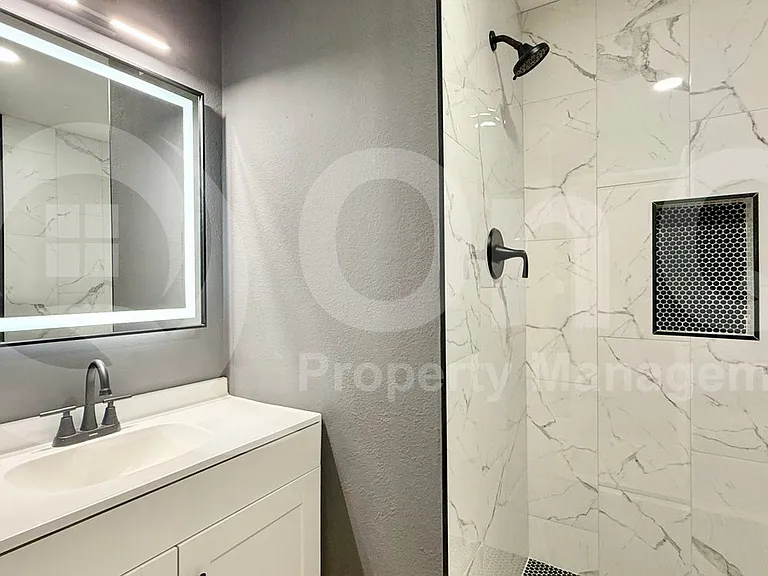 1775 N Terrace Cir — Photo 21