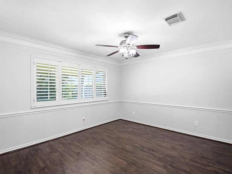 1702 Fantasy Woods Dr — Photo 12