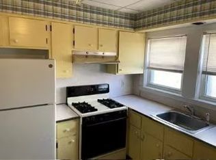 23 Tappan St #23, Melrose, MA 02176