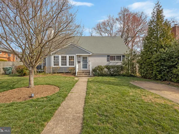 5109 Talbot Pl, Alexandria, VA 22304