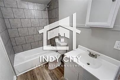 2950 N Dequincy St — Photo 8